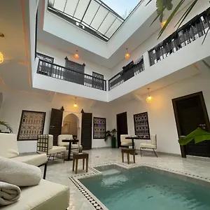 3* Bed and breakfast Awatif Le 36